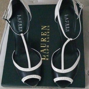 Lauren RALPH LAUREN T strap peep toe shoes